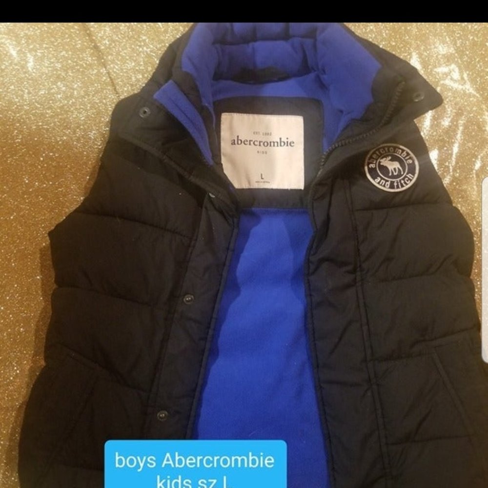 Boys Abercrombie kids puffer vest sz L